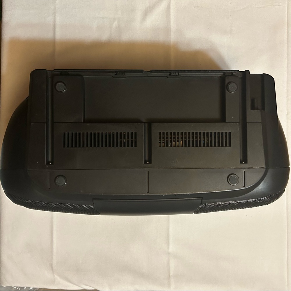 Portable Radio/CD Player - Picture 7 of 12